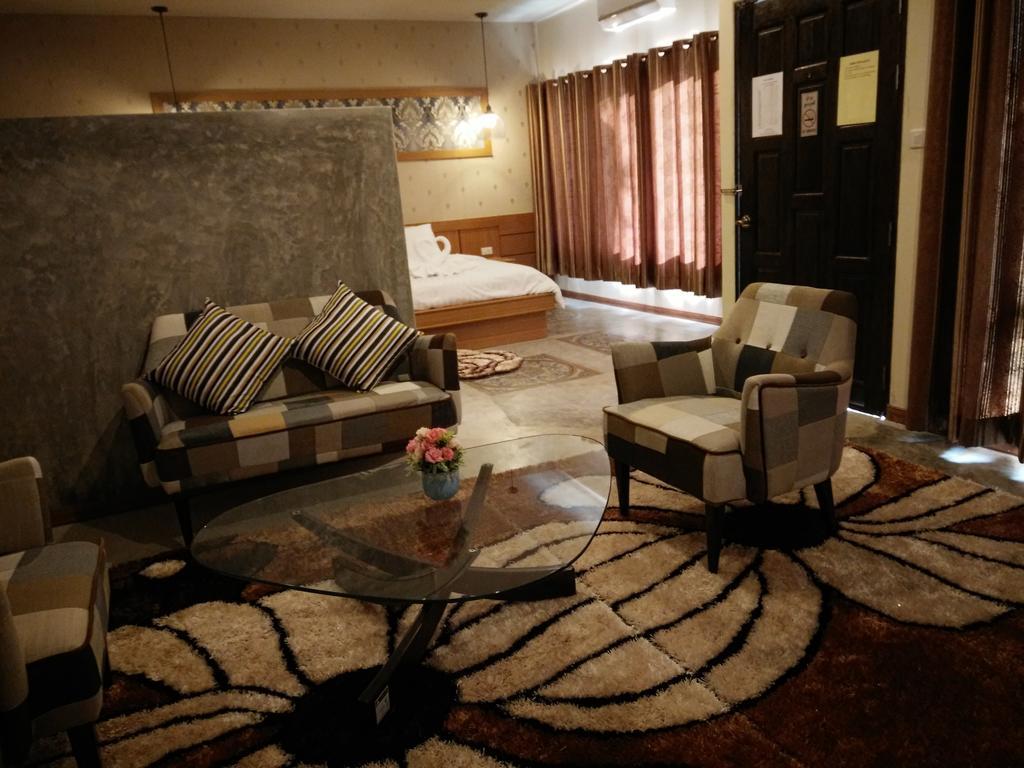 Le Park 23 Boutique Resort Roi Et Buitenkant foto