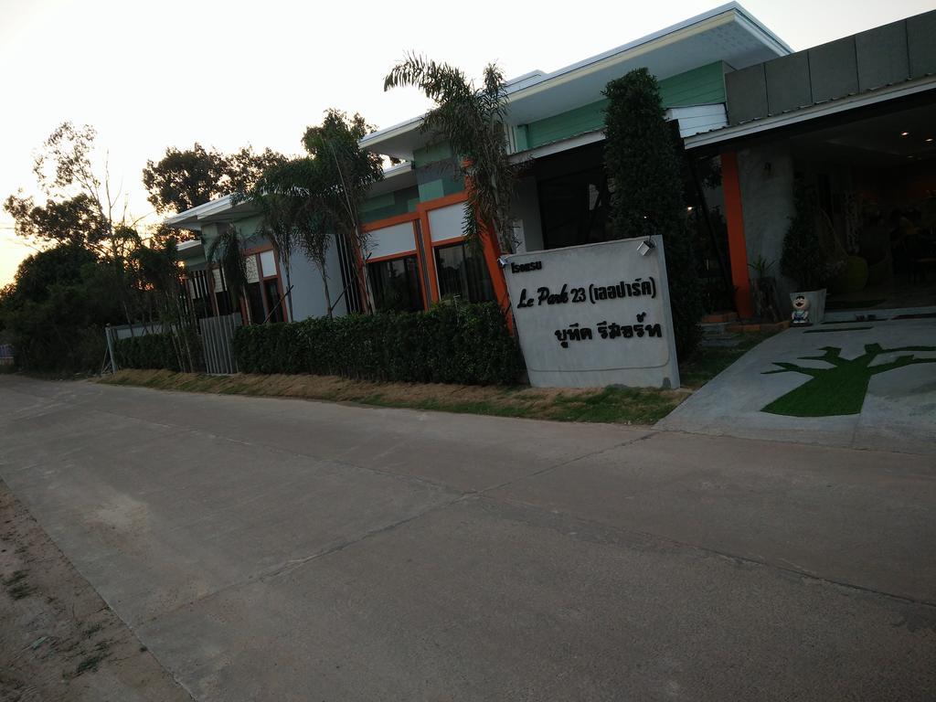 Le Park 23 Boutique Resort Roi Et Buitenkant foto